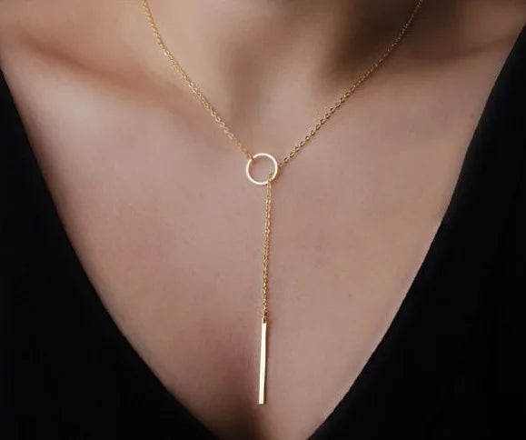 2025 New Fashion Necklace Design Ladies Fashion Simple Simple Metal Round Necklace Wholesale Sales