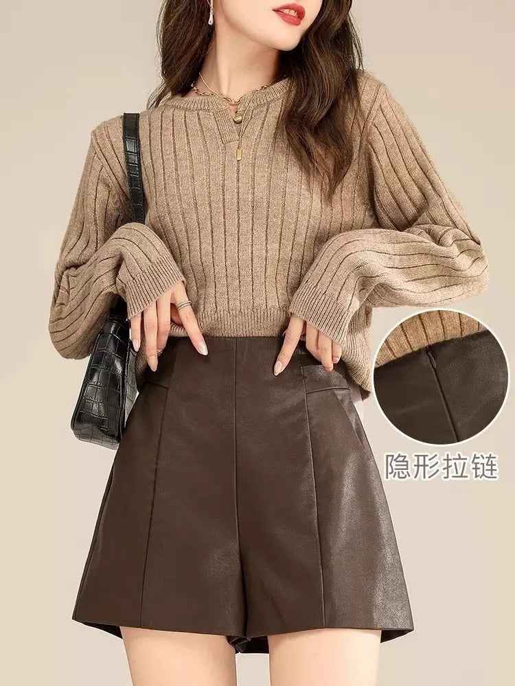 High Waist Leather Shorts Women's 2023 New Autumn and Winter A- line Slimming PU Leather Wide Leg Pants Black Korean Style Outer Boot Pants