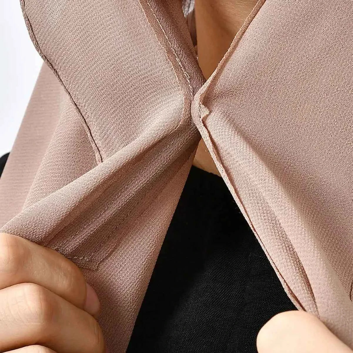Newest Instant Chiffon Hijab with Magnetic Buckle Solid Color Woman Muslim Hijab Scarf Islamic Turban Fashion Headband Shawls