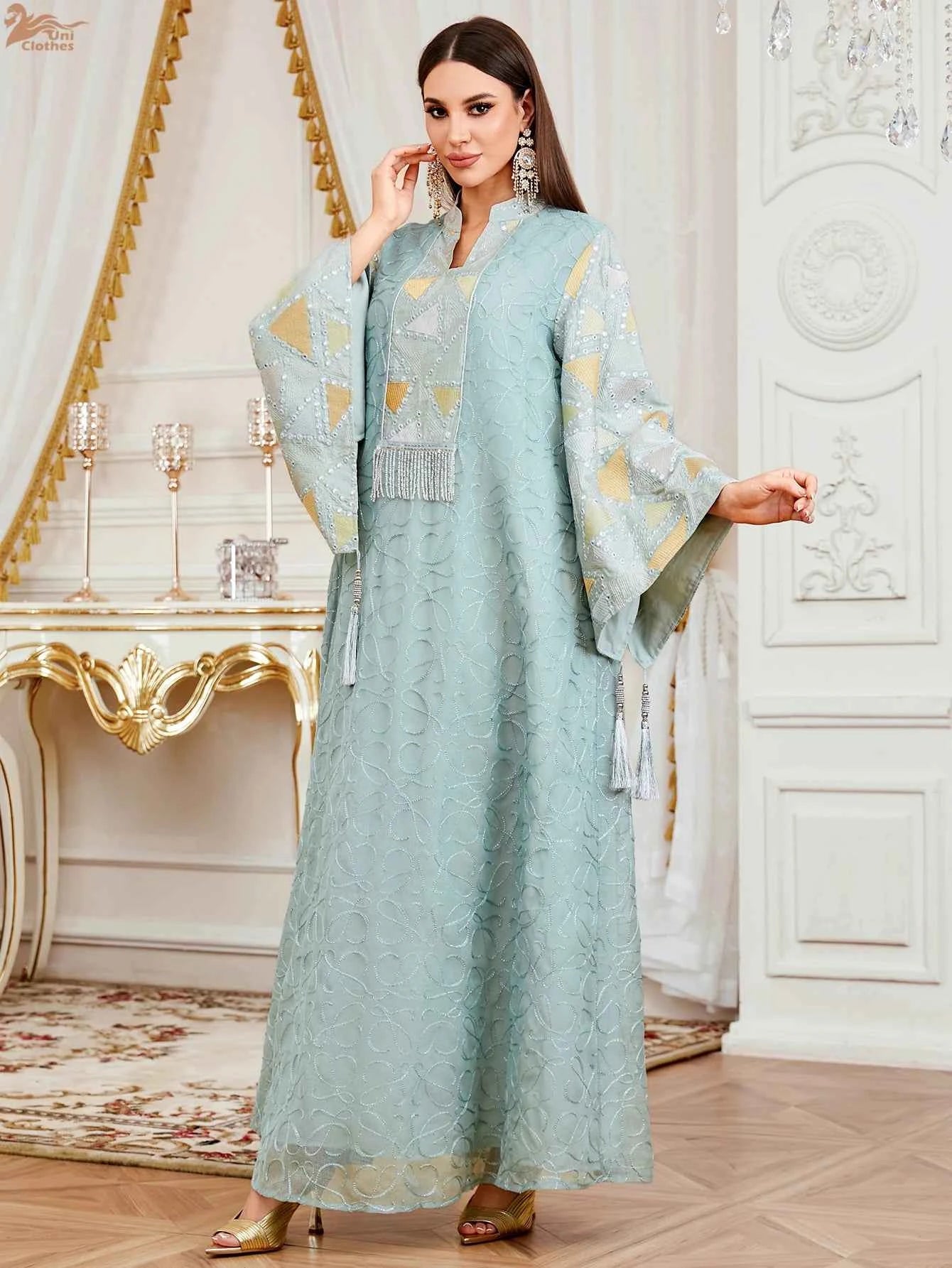 Dubai Abaya Luxury Tassel Embroidery Abayas Women Muslim Dress Eid Ramadan Islam Jalabiya Turkey Kaftan Kebaya Caftan Femme Robe